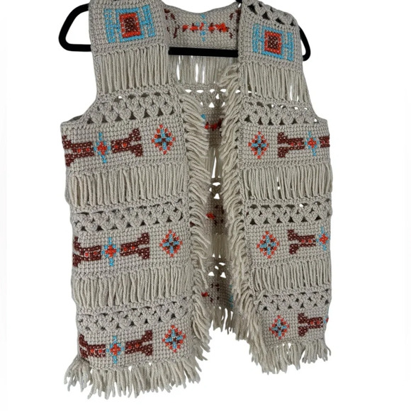 Vintage crochet macrame 1970 vest with pattern.  Hippie, bohemian - Picture 1 of 4